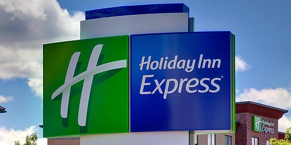 Holiday Inn Express Cambridge West - Cambourne By Ihg מראה חיצוני תמונה